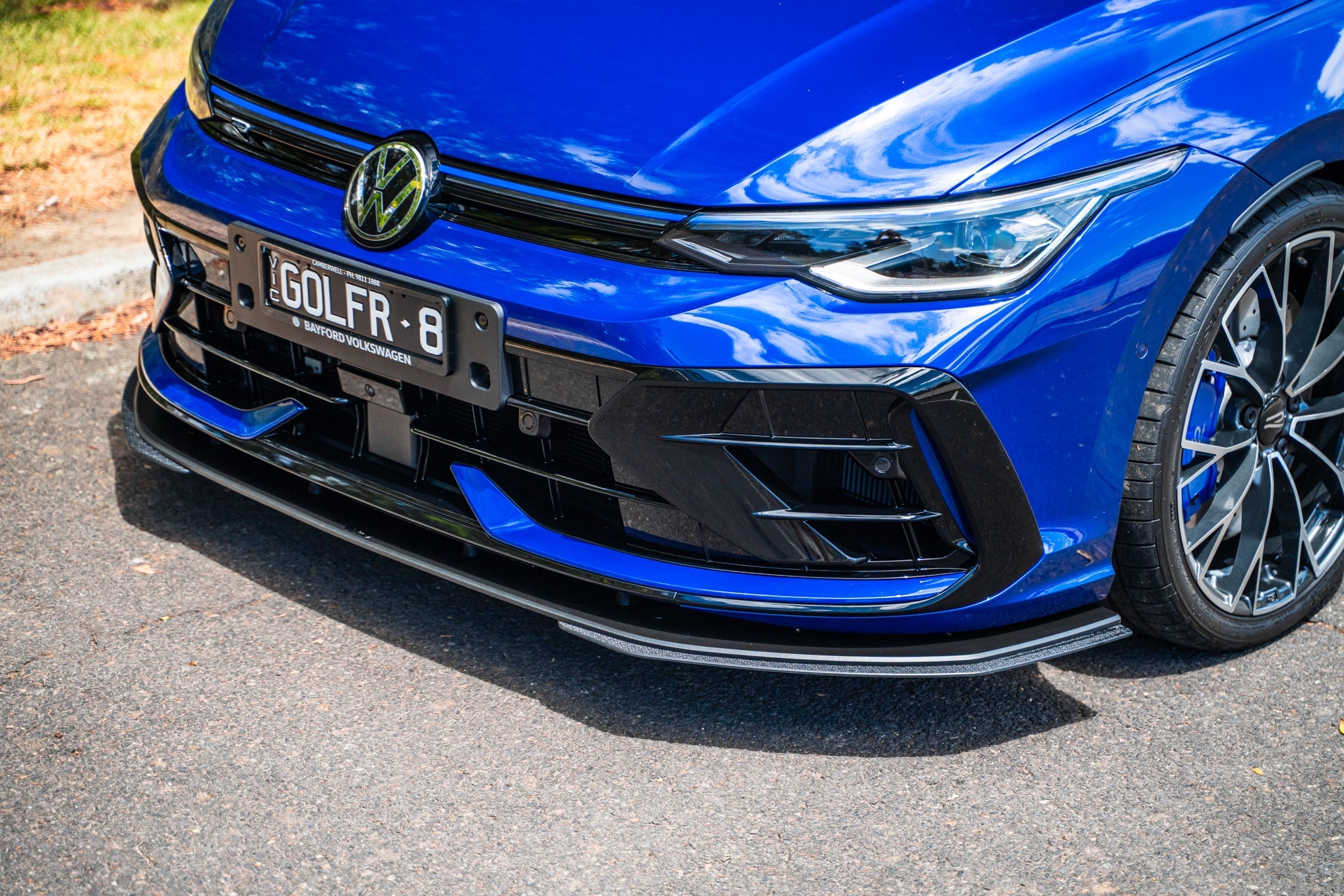 Flow Design MK8.5 Golf R Front Lip Splitter Extensions (Pair)