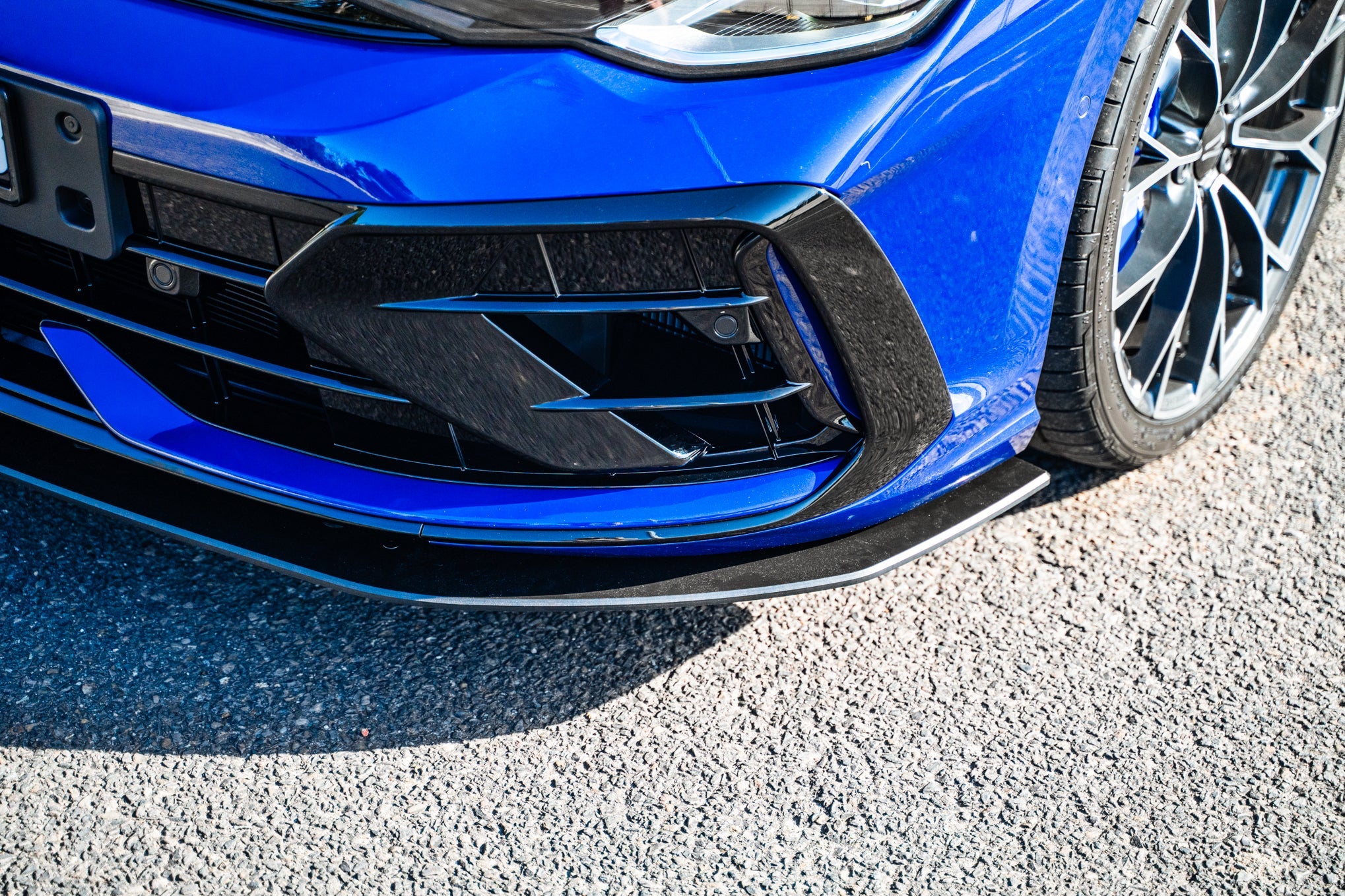 Flow Design MK8.5 Golf R Chassis Mounted Front Lip Splitter