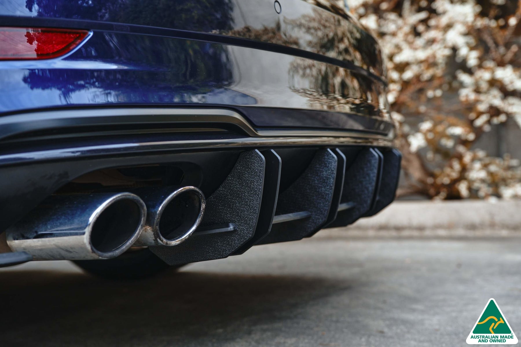 Flow Design S3 8V Sedan Facelift Flow-Lock Rear Diffuser