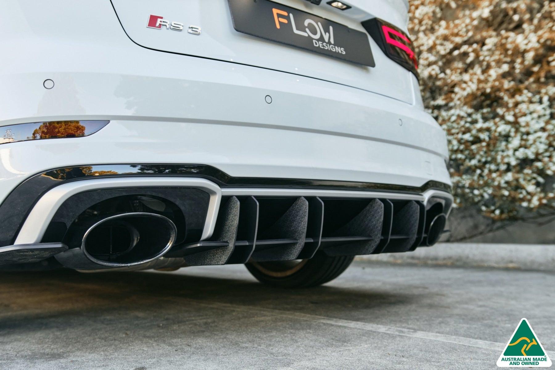 Flow Design RS3 8V Sedan Facelift Flow-Lock Rear Diffuser